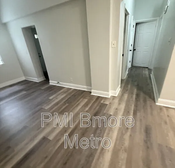 3201 Ailsa Ave — Photo 2
