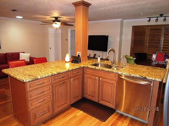 4th image of 785 Rolling Hills Dr