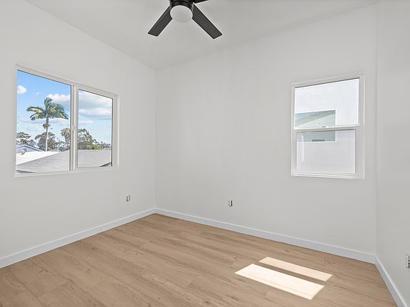 5th image of 612 S 46th St #201