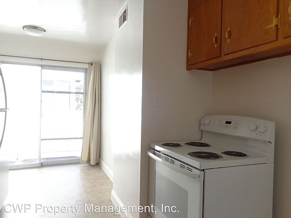5th image of 532 Lafayette Ave APT C