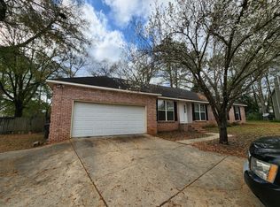 106 Kingfisher Ct, Dothan, AL 36303