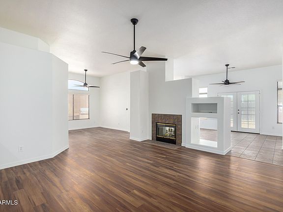 4th image of 22049 N 107TH Drive