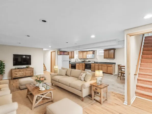 15875 Danville Ave W, Rosemount, MN 55068