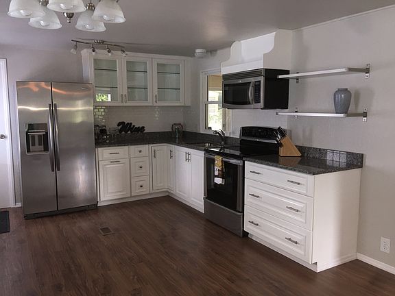 Fully renovated kitchen