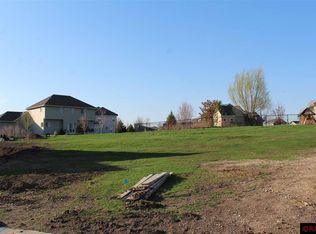108 Ella Ct, Mankato, MN 56001