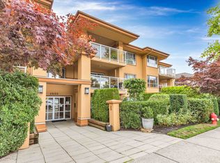 15155 22nd Ave #304, Surrey, BC V4A 9T4