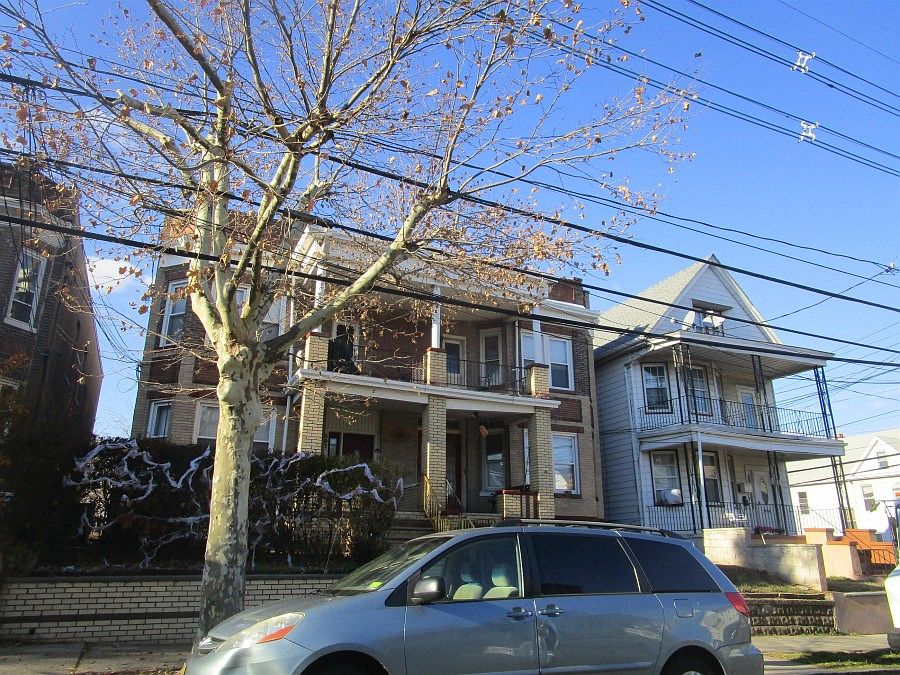 2nd image of 309 Avenue B