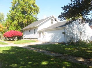 702 E Cavanaugh Rd, Lansing, MI 48910