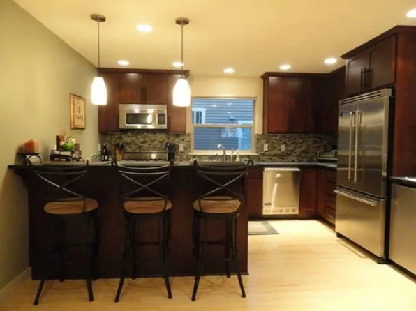 213 N 39th St Unit A, Seattle, WA 98103