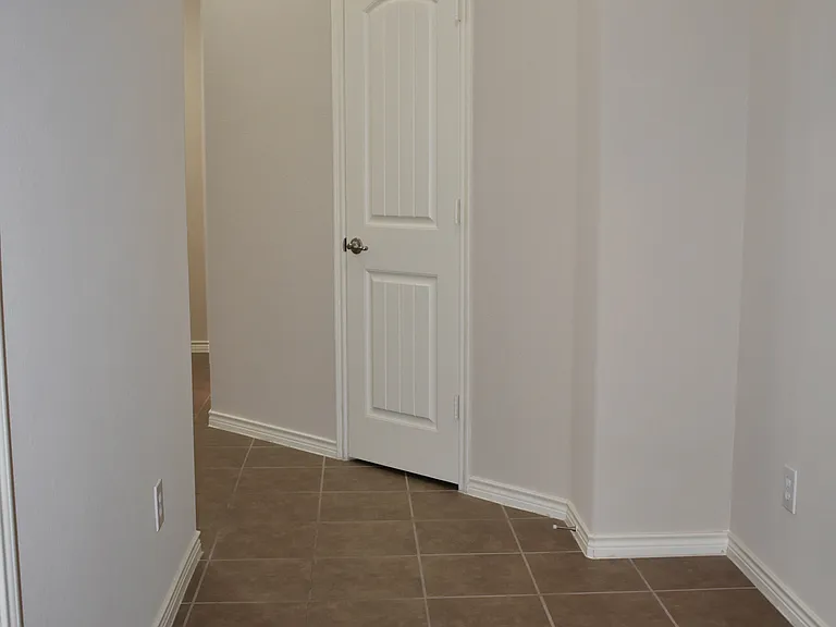 4916 Stray Creek Ln — Photo 25