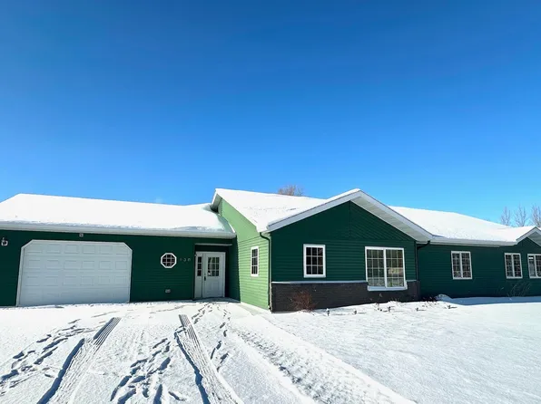 130 7th St N, Greenbush, MN 56726