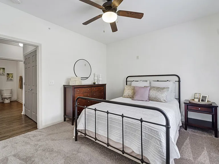Two Bedroom - 2 Bed / 1 Bath - 928 Sq.Ft.
