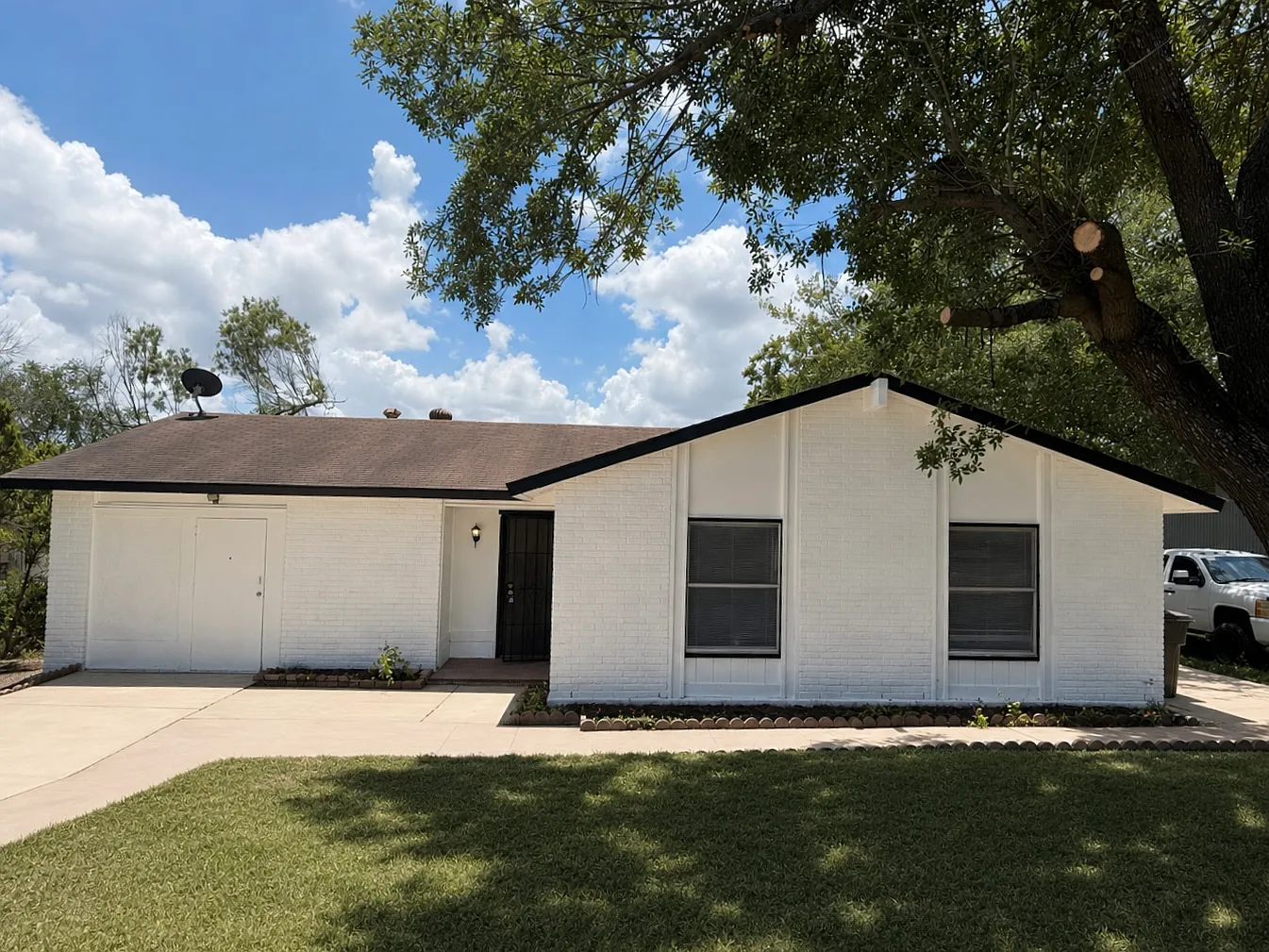 5 bed, 1817 sqft, $1,750 — Photo 1