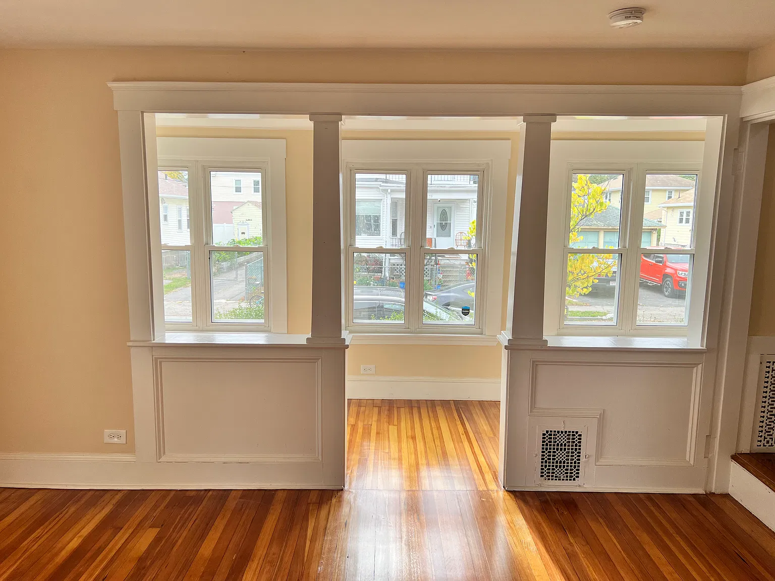 4 bed, 1559 sqft, $3,500 — Photo 3