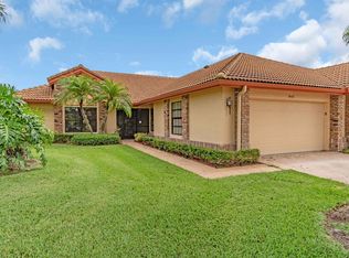 8468 Heather Pl, Boynton Beach, FL 33472