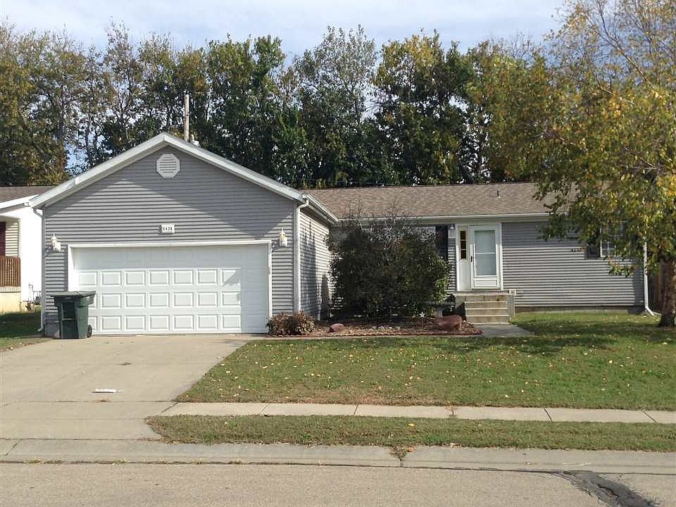 1st image of 4426 SE Whiteoak Ln