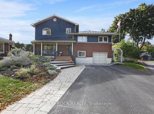 1776 Ainsley Dr #2, Ottawa, ON K2C 0T2