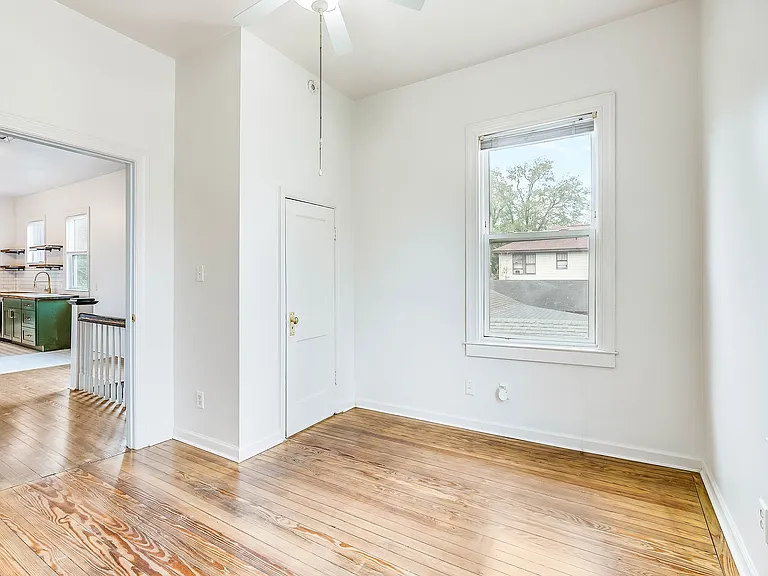 1113 E Park Ave #B — Photo 13