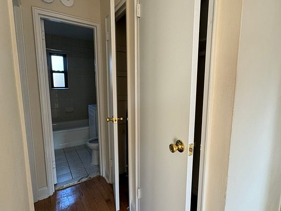 3rd image of 21-25 24th St #2D