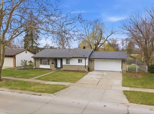 33043 Fraser Ave, Fraser, MI