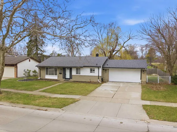 33043 Fraser Ave, Fraser, MI 48026