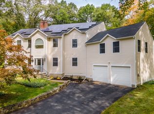 11 Parsons Way, Natick, MA 01760