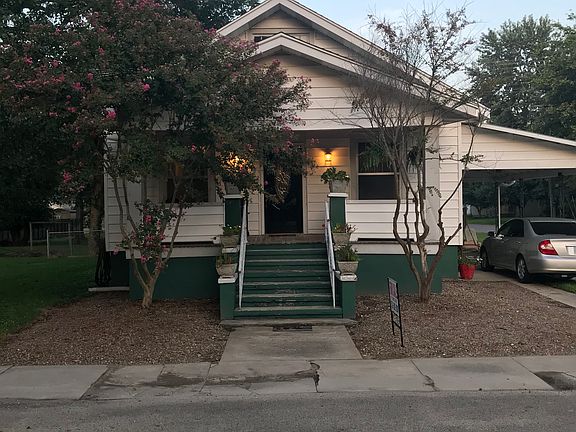 5th image of 232 Cape Girardeau St