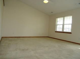 110 N Ivy Dr, Hubert, NC 28539