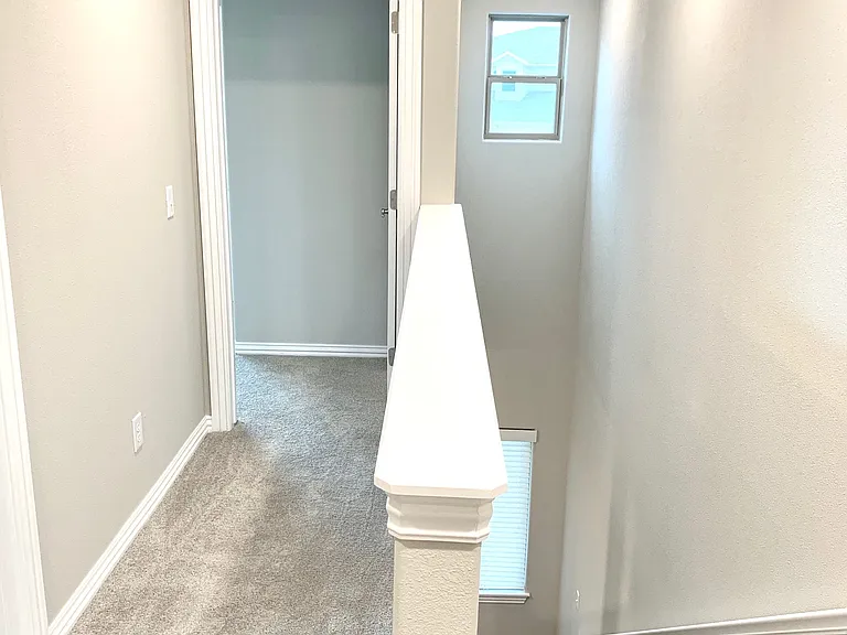 C1 (2-car) Stairs