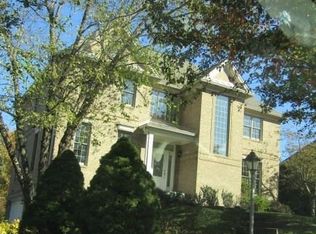 824 Foxridge Ct, Mars, PA 16046