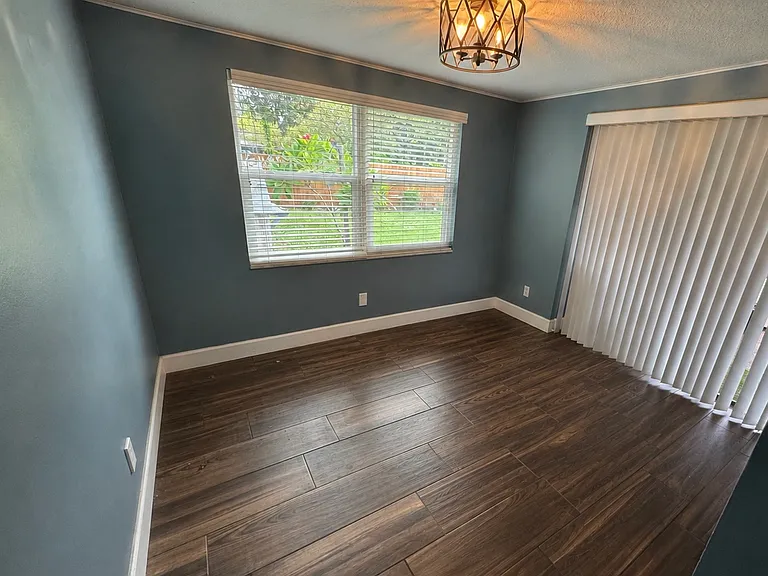 3409 Cambridge Dr — Photo 4