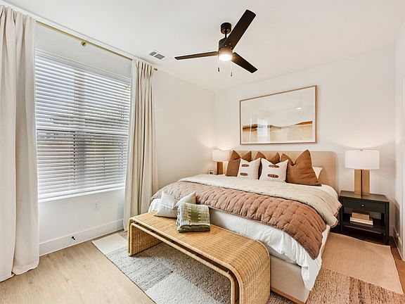 4th image of 2380 Staples Rd #4301