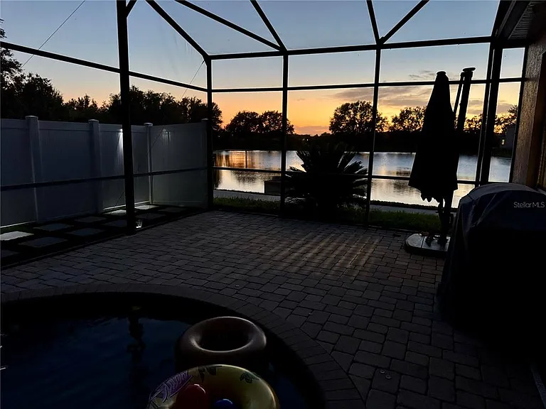 6811 Helmsley Cir — Photo 20