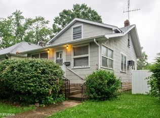 104 W Burlington Ave, Westmont, IL 60559