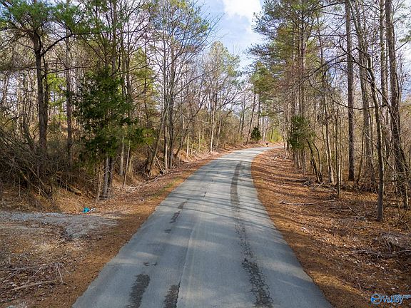 5th image of County Road 284