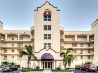 8931 Lake Dr APT 201, Cape Canaveral, FL 32920