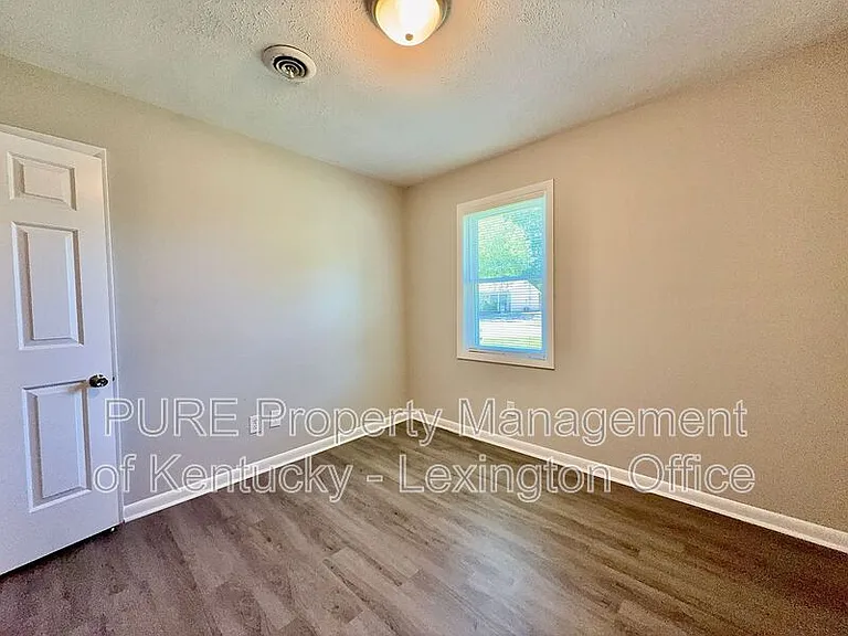 508 Beech St — Photo 10
