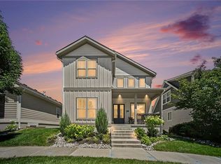 8806 NE 81st Ter, Kansas City, MO 64158