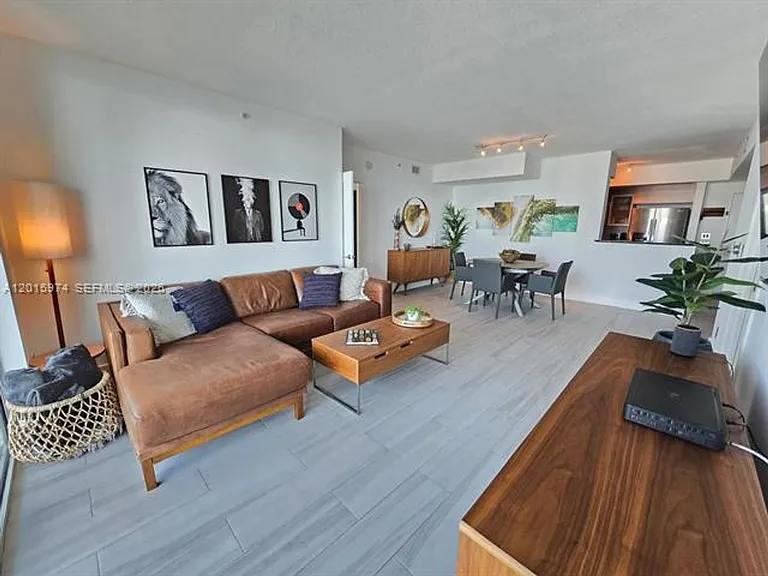 325 Biscayne Blvd #3719 — Photo 15