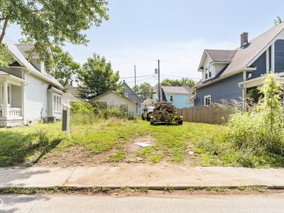 851 Eastern Ave, Indianapolis, IN, 46201