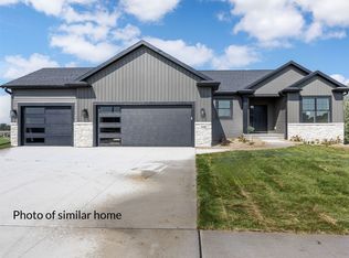 547 Davis Dr NE, Mount Vernon, IA 52314