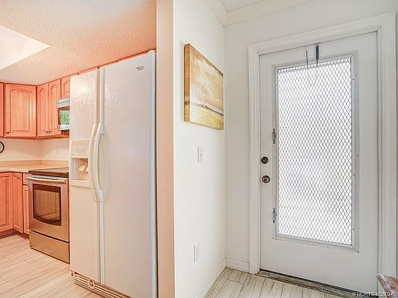 5th image of 2950 SE Ocean Blvd APT 56-3
