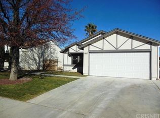2877 Nandina Dr, Palmdale, CA 93550