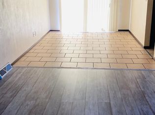 311 W 65th St, Davenport, IA 52806