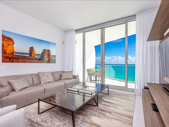5th image of 16901 Collins Ave APT 1004