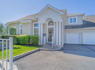 404 Schindler Dr N, Monmouth Junction, NJ 08852