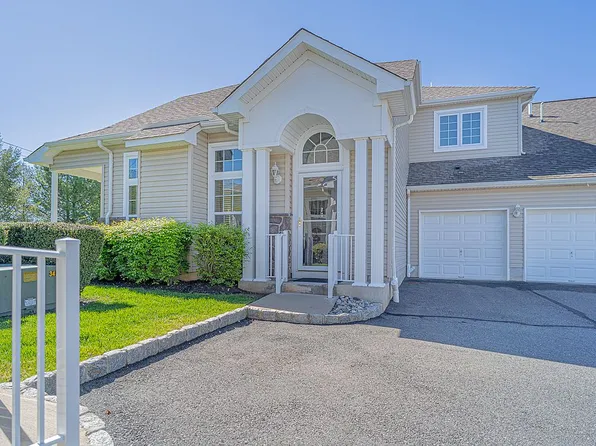 404 Schindler Dr N, Monmouth Junction, NJ 08852