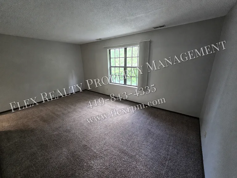 3353 W Laskey Rd — Photo 1