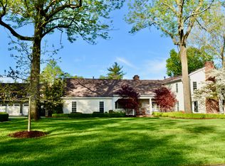 804 Rugby Pl, Hurstbourne, KY 40222