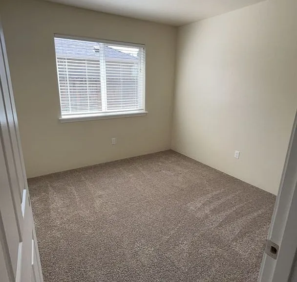 899 Trinity Way — Photo 10